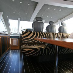 06-gallery-yacht