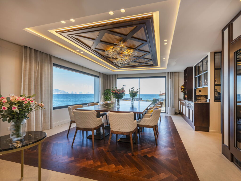 Bespoke restaurant furniture private room